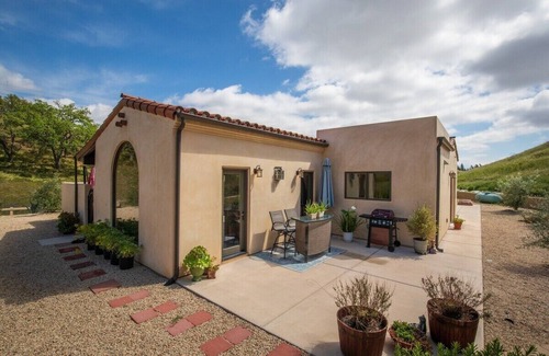 Santa Ynez Casa | Mission-style 2-Bedroom Wine Country Getaway