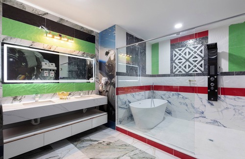 Loughman Casa | MISSION TO MARS EXTREME PRIVATE ATTRACTION VACATION HOME
