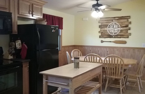 Cassville Casa | Mississippi Riverfront Relaxation