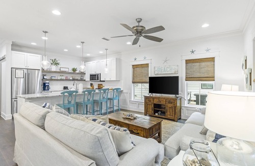 White's Gulfview Casa | MISSOURI LOVES COMPANY 4 BR/4.5 BA Golf Cart CLOSE TO POOL