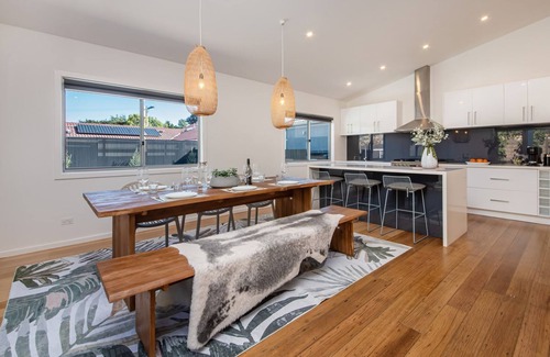 Mornington Casa | Missy's Escape | Family Oasis with Pool & Spa
