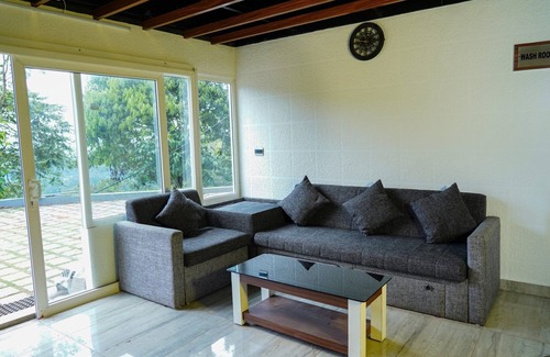 Chithirapuram Cama Y Desayuno | Misty Bush Munnar - Deluxe Double Room