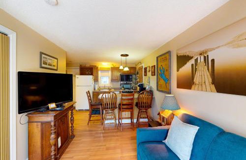 Gilford Apartamento | Misty Harbor Resort: Unit 208