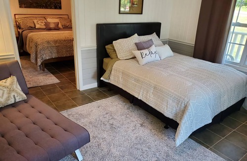Pikeville Cama Y Desayuno | Misty Morn Suite in Cascade Inn at Fall Creek Falls