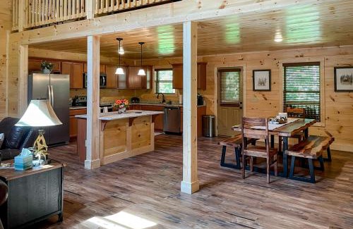 Wears Valley Casa | Misty Mountain Retreat