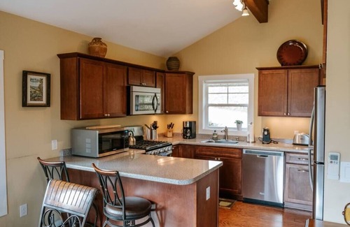 Weaverville Casa | ¡Entorno campestre con vistas pero cerca de todo!
