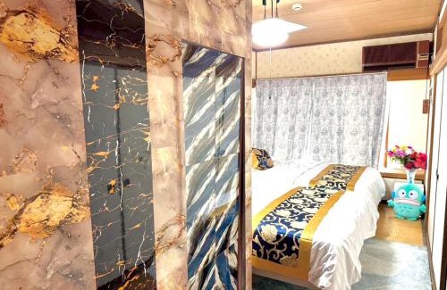 Higashi-osaka Cama Y Desayuno | Mito Houses 15 or 20 Pax - Bus & Breakfast Options