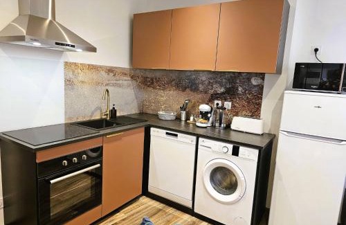 Saint-Affrique Apartamento | Mitrons - 2B