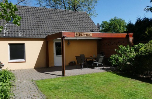 Wangerland Apartamento | Mittelhuus, 111 sqm, 4 bedrooms, terrace with garden, max. 8 persons