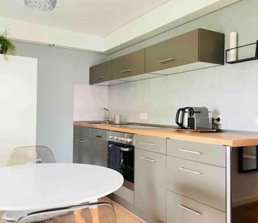Nastatten Apartamento | Mitten in Nastätten und doch im Grünen: schönes und modernes Apartment