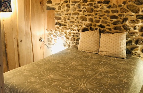 La Barthe-de-Neste Cama Y Desayuno | Mixed dormitory at the hostel for groups or families of up to 8 people.