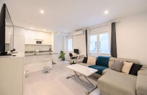 Cotos Apartamento | Alquiler mixto en Madrid : Piso de 1 dormitorios para vivir y trabajar