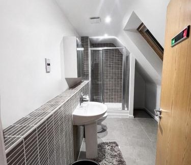 Milton Keynes Apartamento | Mk Comfy Cosy Corner 6 Bedrooms