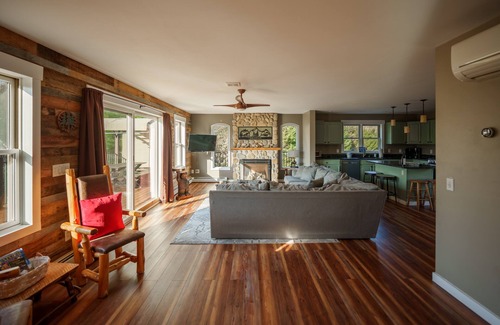 Bretton Woods Casa | Casa privada con un paisaje ESPECTACULAR, playa, pesca, mesa de billar, cocina al aire libre, fogata y mucho más. 1 milla a la zona de esquí. Hábitat certificado de vida silvestre! Ideal para bodas y reuniones familiares.