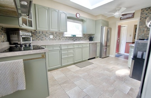 Innisfil Cabaña | ML cottage on Lake Simcoe