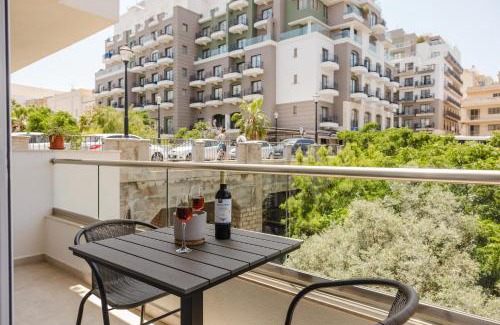 Mellieħa Heights Apartamento | Mlh Village 3bed With Views By Homely!