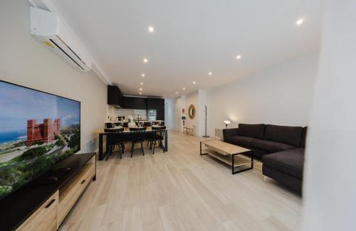 Mellieħa Heights Apartamento | Mlh Village 3bed With Views By Homely!