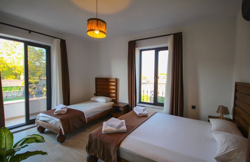 Ayvalik Hotel | Mlinova Küçükköy