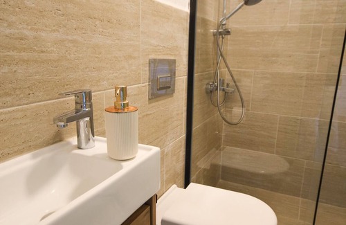 Ayvalik Hotel | Mlinova Küçükköy