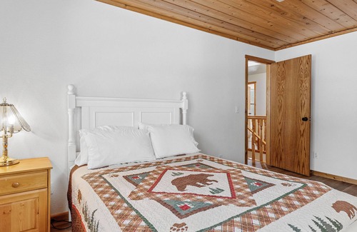 Summit Estates Cabina | Mmy Cabin - Enjoy this super cute cabin within a short walking distance to Snow Summit