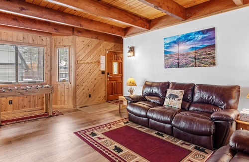 Summit Estates Cabina | Mmy Cabin - Enjoy this super cute cabin within a short walking distance to Snow Summit
