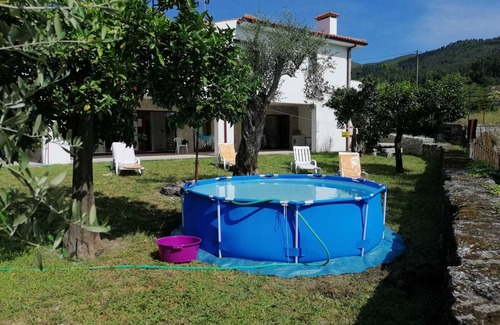 Bouro Casa | moradia inserida em pequena aldeia do Gerês com todas as comunidades