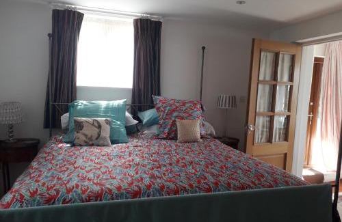 Danehill Cama Y Desayuno | Moaps Farm B&B support small business, welcome, check in from 5 pm
