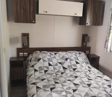 Verneix Otro | Mobil-home au calme