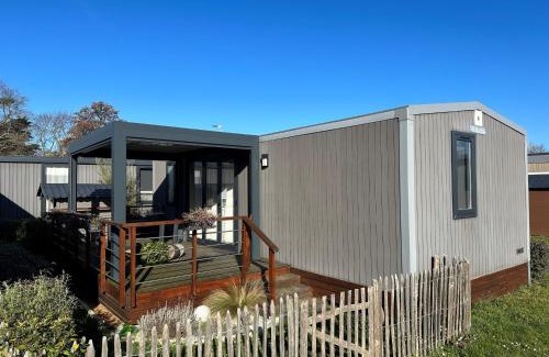 Jullouville-les-Pins Casa | Mobil-home confort 3 ch, piscine chauffée, 200m plage, parking, WiFi, animaux admis - FR-1-361A-72