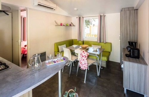 Cadenet Casa | Mobil-home | Classic XL | 2 Ch. | 4/6 pers. | Raised terrace | A/C