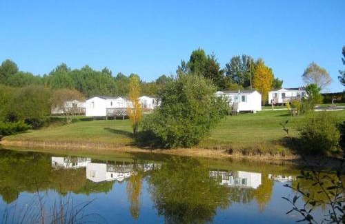 Le Fouilloux Otro | Mobil home cosy avec terrasse pour 4 personnes - API-1-52-690