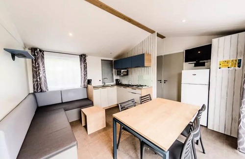 Pressignac Casa | Mobil-Home Limousin Comfort 30m2 Seeblick (3K-6pers)+überdachte Terrasse+TV 6 Personen
