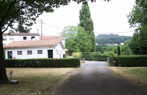 Pouzauges Casa | Mobilheim Prestige Trio - 3 Schlafzimmer - 2 Badezimmer - 2 WC - CLIM - TV + Geschirrspüler 8 Personen