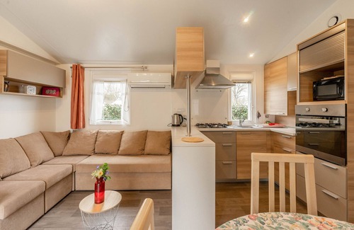 Saint-Georges-de-Didonne Alquiler De RV | Mobil Home 'O Petit Lieu' con piscina compartida, Wi-Fi y aire acondicionado