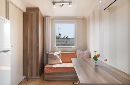 Campano Casa | Mobil Home 'Isabella' con piscina privada, terraza privada y jardín privado