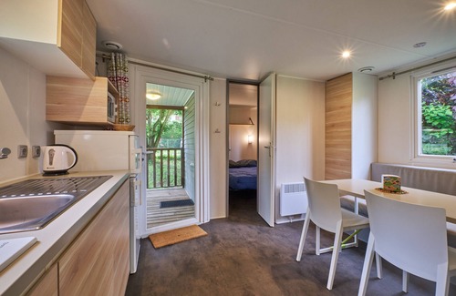 Mens Alquiler De RV | Casa móvil "3 Personnes 204'' con piscina y terraza compartidas