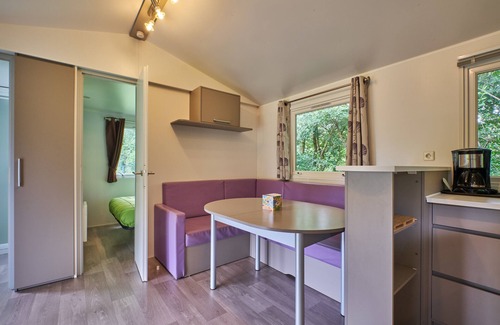 Mens Alquiler De RV | Mobil Home "6 Personnes 205" con piscina compartida y terraza privada