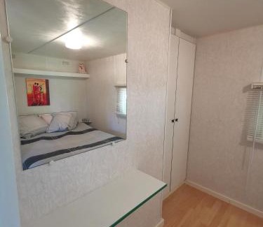 Saint-Jory-de-Chalais Otro | Mobile Home at La Petite Lande