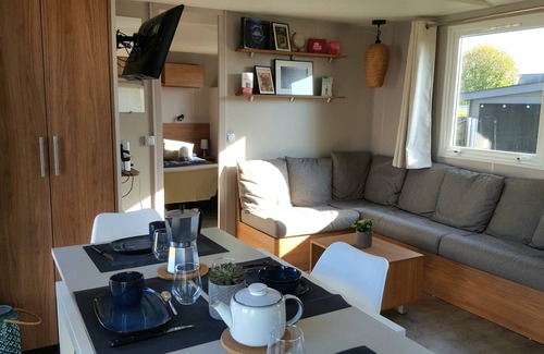 Saint-Pair-sur-Mer Casa | Mobil-home Jasmin, confort et tranquillité à 3 km de Granville et 1 km de la mer