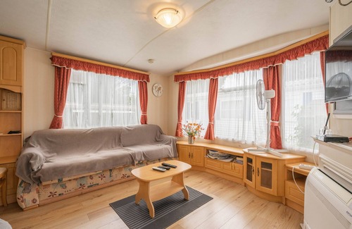 La Tremblade Alquiler De RV | Mobilhome 'Mobilhome Mh287 La Tremblade' con piscina compartida, terraza y aire acondicionado