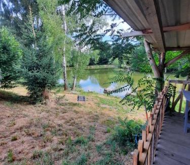 Javerdat Otro | Mobilhome au bord d'étangs sur terrain privé