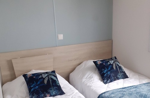 Saint-Pair-sur-Mer Casa | Mobilhome Privé 6 Personnes Situé à Saint Pair sur Mer à 1,5 km de la Plage