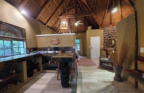 Kavango Cabina | Mobola Island Lodge