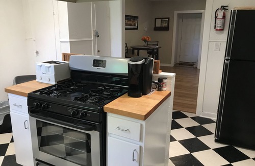 West Congress Casa | Mockingbird Classic por South Congress Ave.