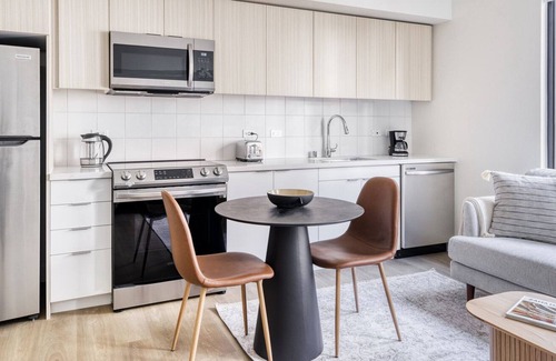 Downtown Berkeley Apartamento | Mod Berkeley Studio w/ W/D & Coworking, walkable to BART, by Blueground
