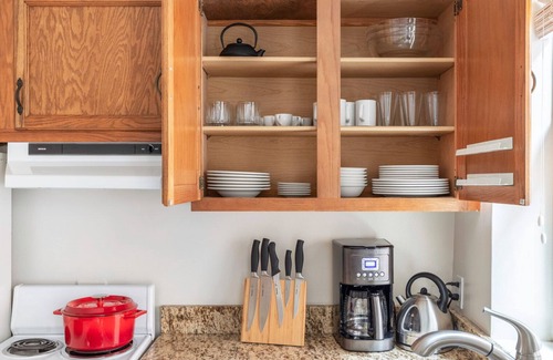 Adams Morgan Apartamento | Mod Dupont Circle 1BR nr. U Street, Metro & Glen’s Mkt by Blueground