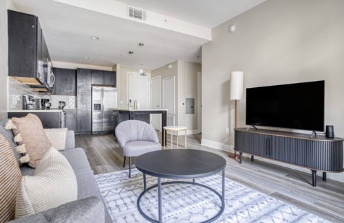 Mission Bay Apartamento | Mod Mission Bay 1BR w/ Gym & Pool, walk to Caltrain & Muni, by Blueground