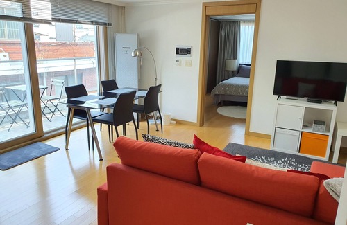 Hannamil-tong Apartamento | Mod. Amplio apto., ideal para nómadas digitales.