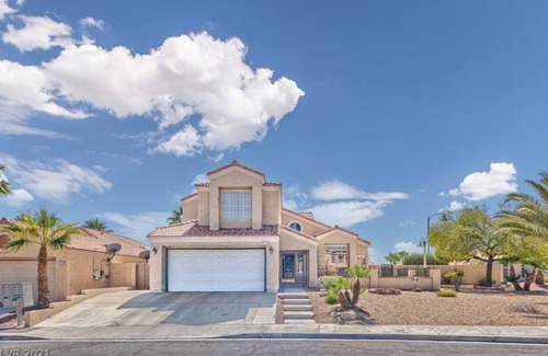 The Section Seven Casa | Model home in the Lakes