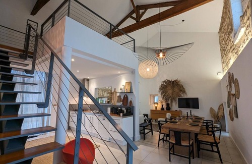 Saint-Yrieix-sur-Charente Cabaña | Casa moderna en entorno tranquilo, jardín grande, terraza, a orillas del río Charente